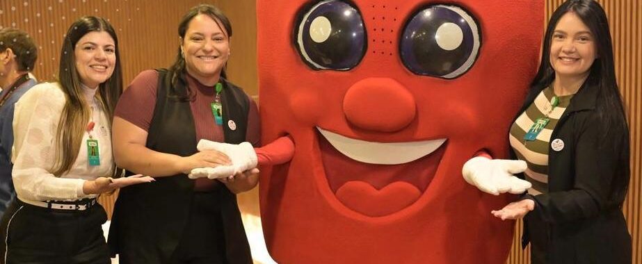 O Hospital Estadual de Trindade (Hetrin) é reconhecido pelo Hemocentro de Goiás por suas iniciativas em promover a doação de sangue e conscientizar a população sobre sua importância.