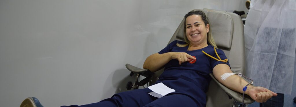 Unidade móvel do Hemocentro de Goiás no Hospital Estadual de Trindade (Hetrin) para coleta de doação de sangue.
