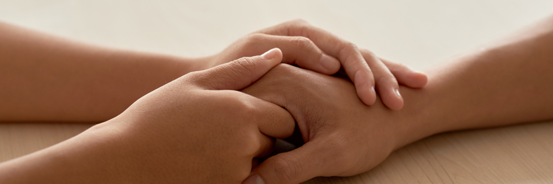 Durante o Setembro Amarelo, o Hospital Estadual de Trindade (Hetrin) enfatiza a importância da prevenção ao suicídio e a busca por ajuda, destacando sinais de sofrimento emocional e a relevância do acolhimento profissional.
