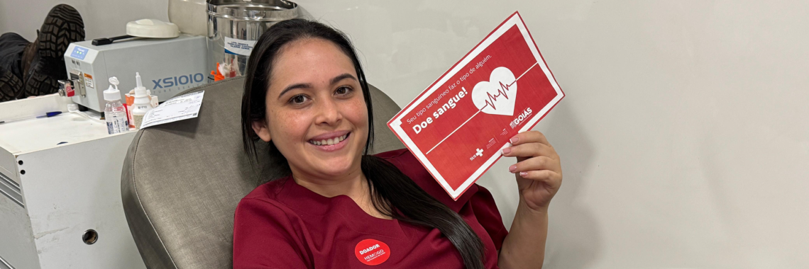 Doação de sangue no Hetrin durante campanha em Trindade (GO), em parceria com o Hemogo, que arrecadou 149 bolsas e 183 cadastros em outubro de 2026, reforçando os estoques da Rede Hemo